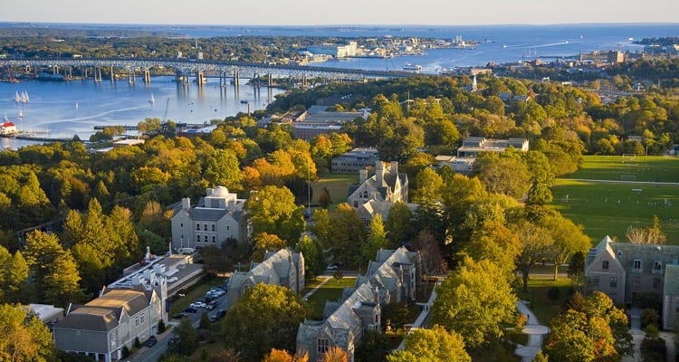 best-college-quads-Connecticut College